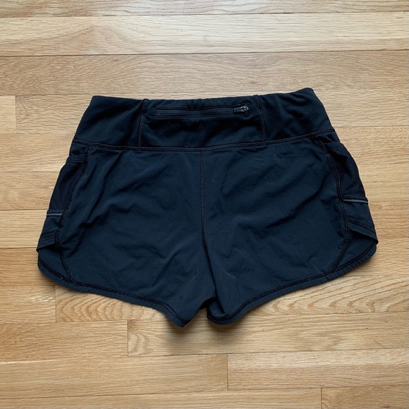 ATHLETA Black Ready Set Go 4” Short XS - Picture 3 of 6